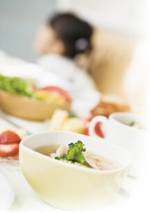 「下準備」と「調味」の2段階で、気になる成分を減らして、おいしく食べましょう。 「下準備」と「調味」の2段階で、気になる成分を減らして、おいしく食べましょう。